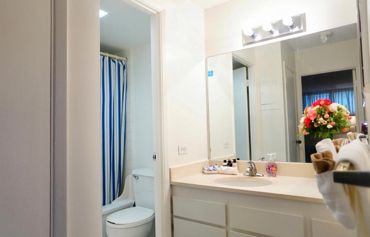 1508- Heart Of Waikiki With Kitchen-Free Parking-King Bed-Corner Unit Lägenhet Honolulu Exteriör bild